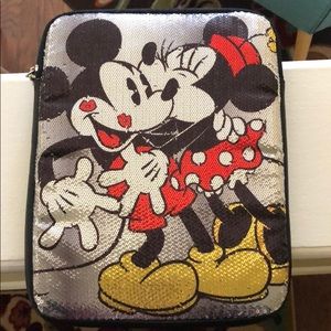Disney Tablet Case (Mickey and Minnie Mouse)